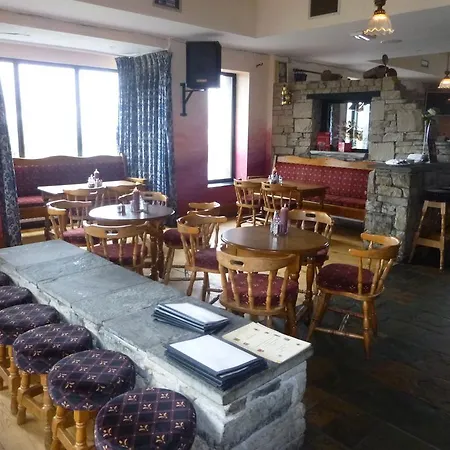 Ostan Oilean Acla Hotel