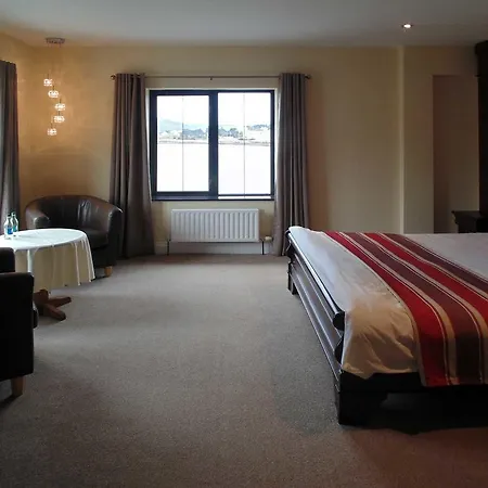 Ostan Oilean Acla Achill Sound