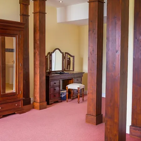 Ostan Oilean Acla فندق 3*